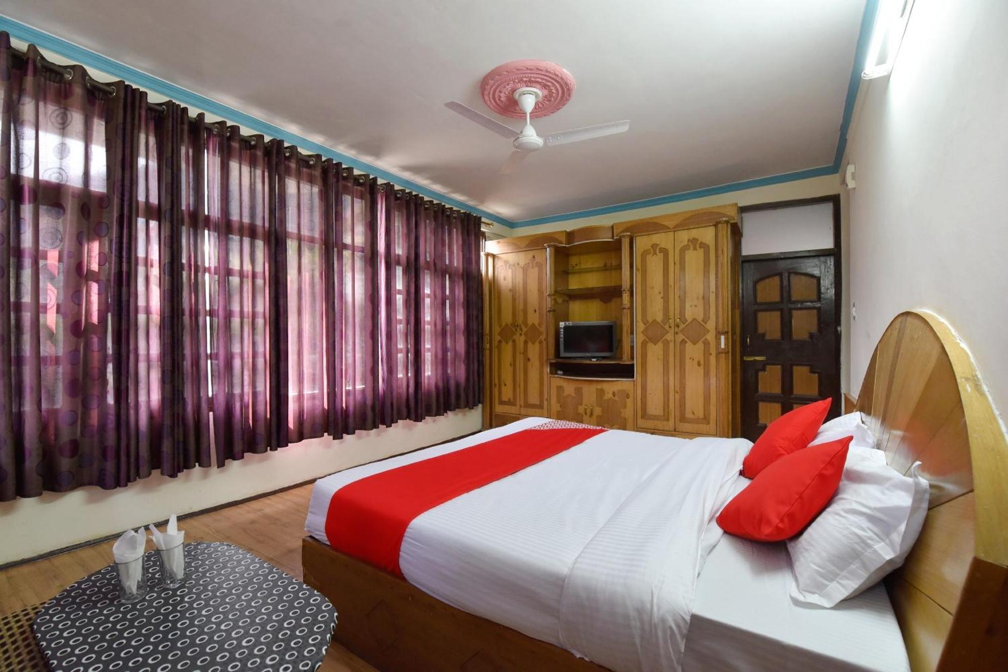 Oyo Hill View Hotel Manali  Bagian luar foto