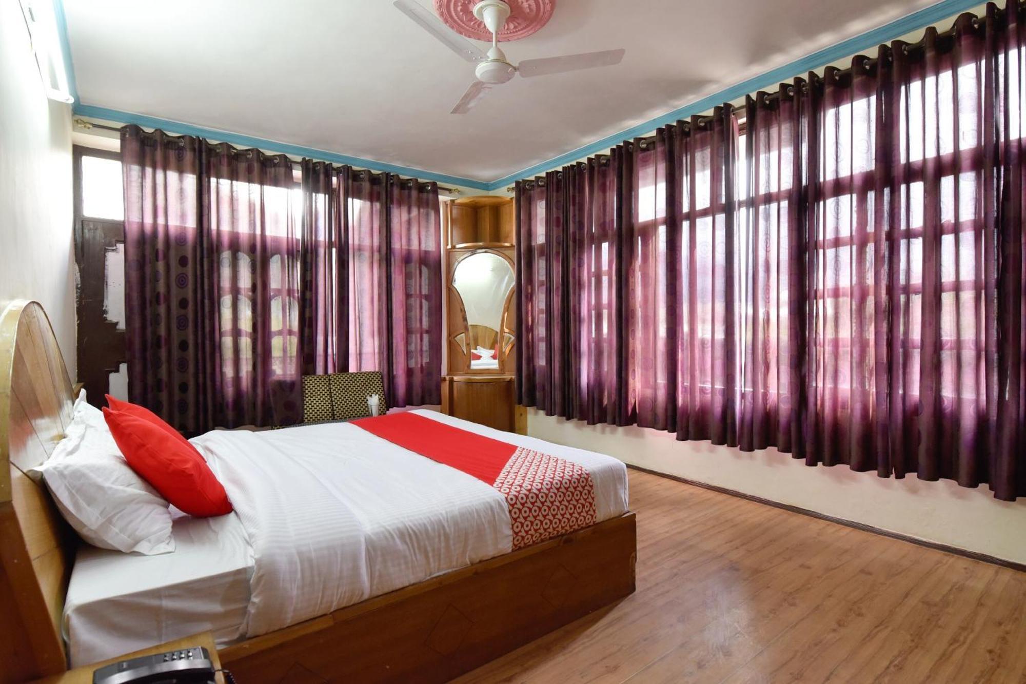 Oyo Hill View Hotel Manali  Bagian luar foto